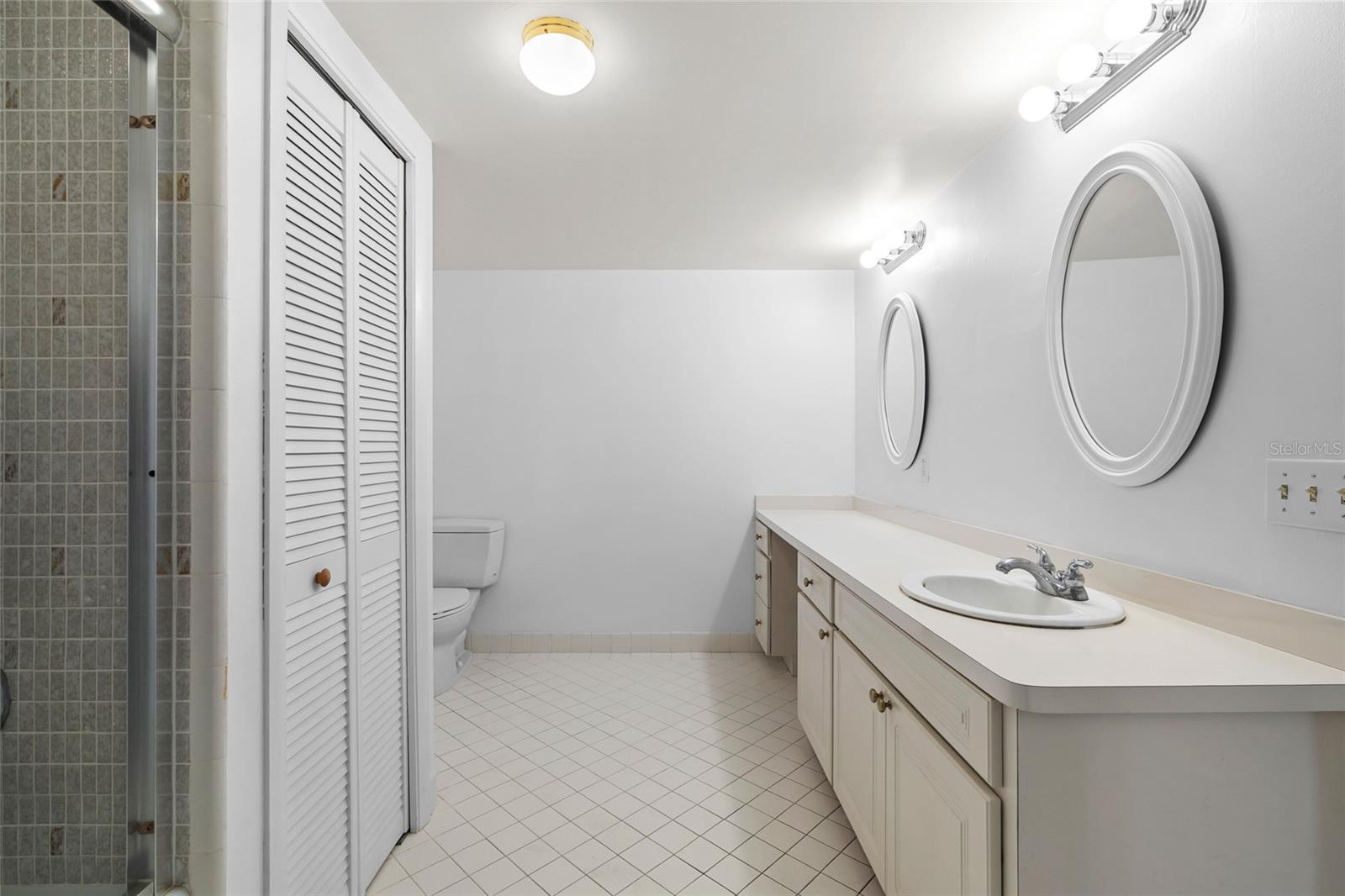 Image 37 of 49 For 5200 Brittany Drive S 1809