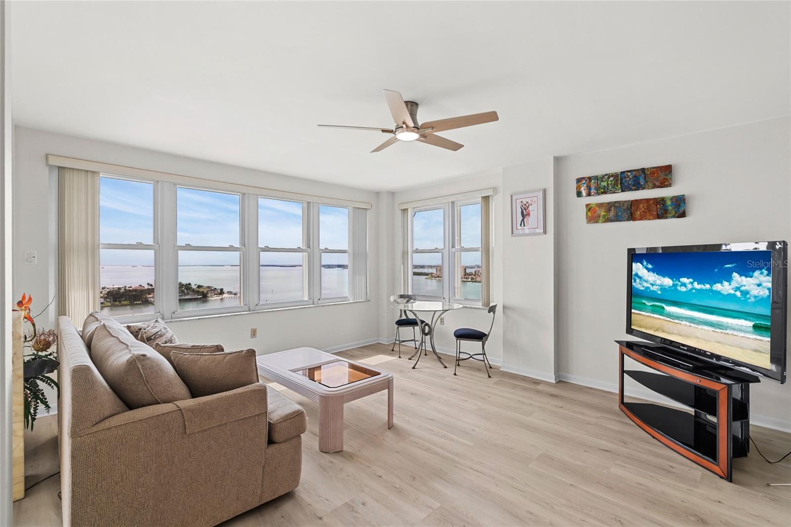 Image 4 of 49 For 5200 Brittany Drive S 1809