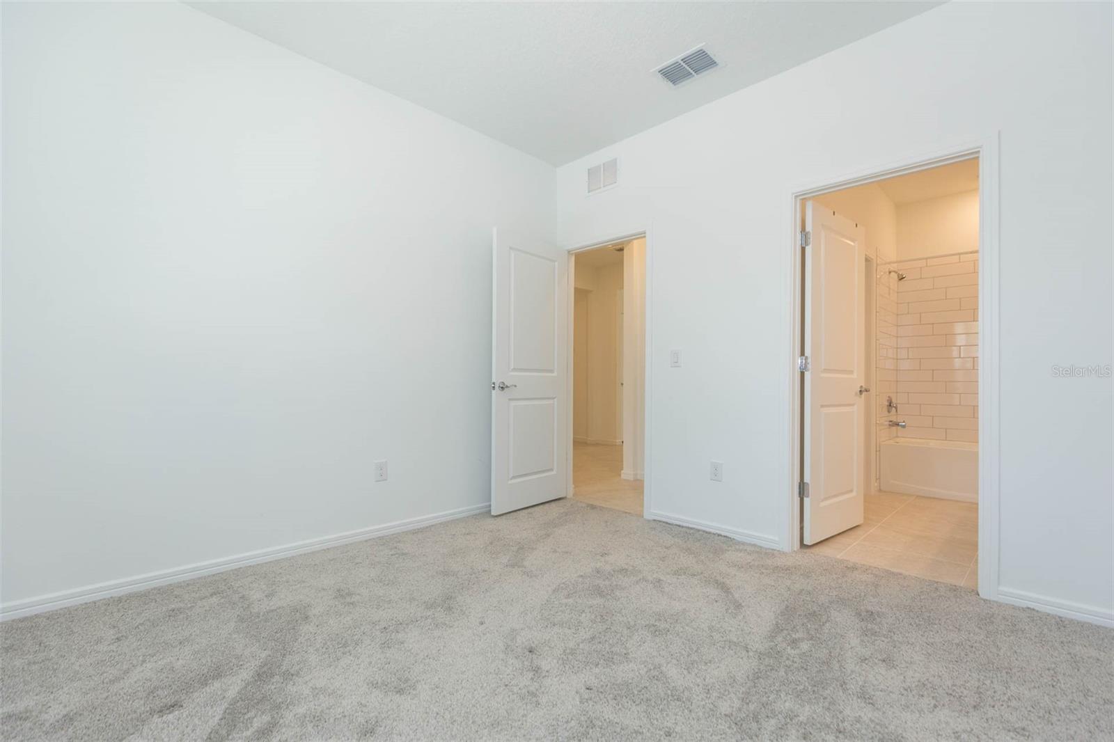 Image 19 of 53 For 3044 Forest Meadow Avenue