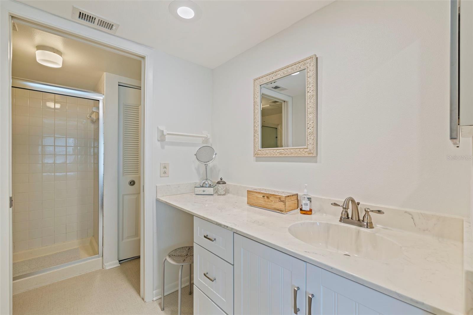 Image 20 of 44 For 1320 Pasadena Avenue S 605