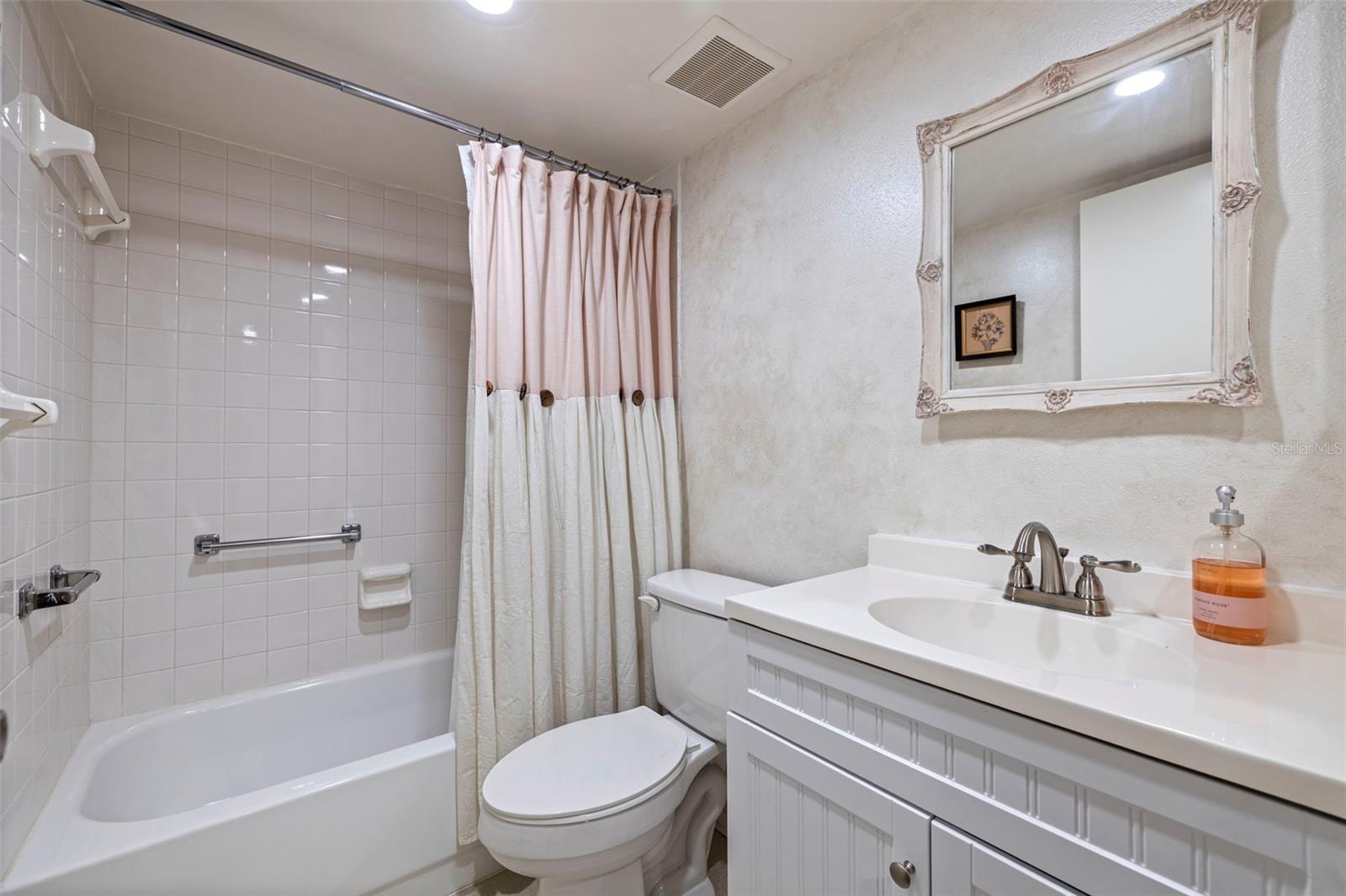 Image 25 of 44 For 1320 Pasadena Avenue S 605