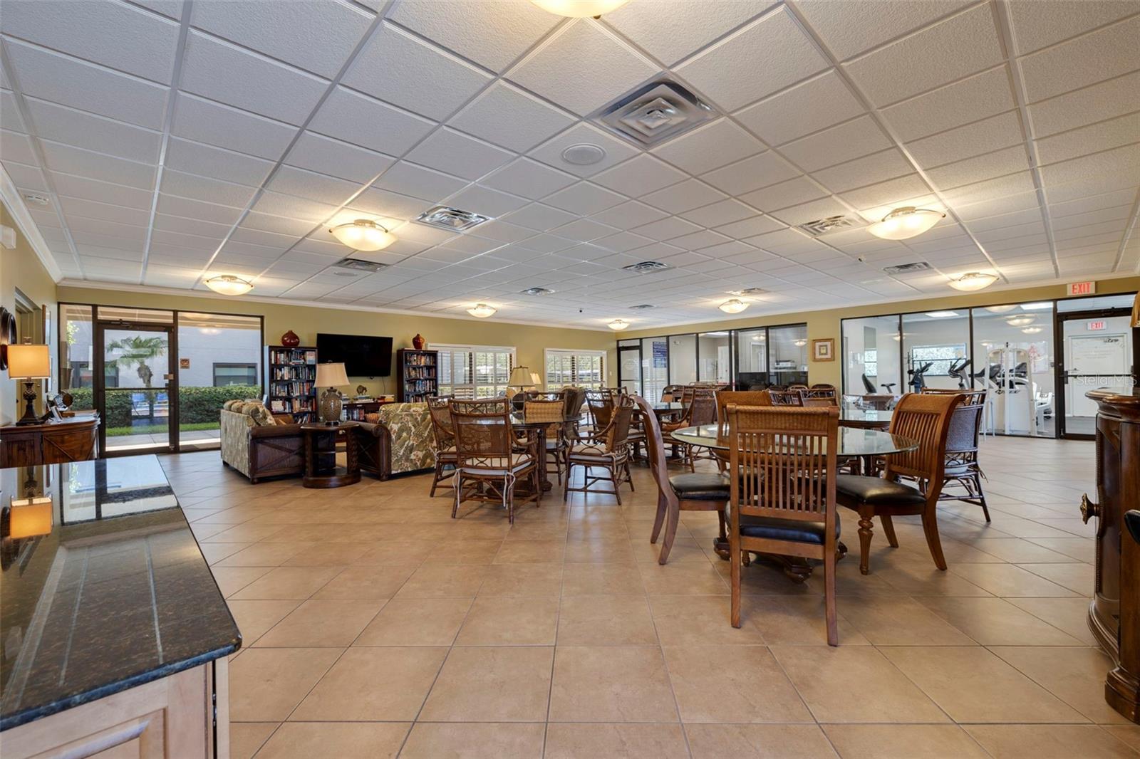 Image 35 of 44 For 1320 Pasadena Avenue S 605