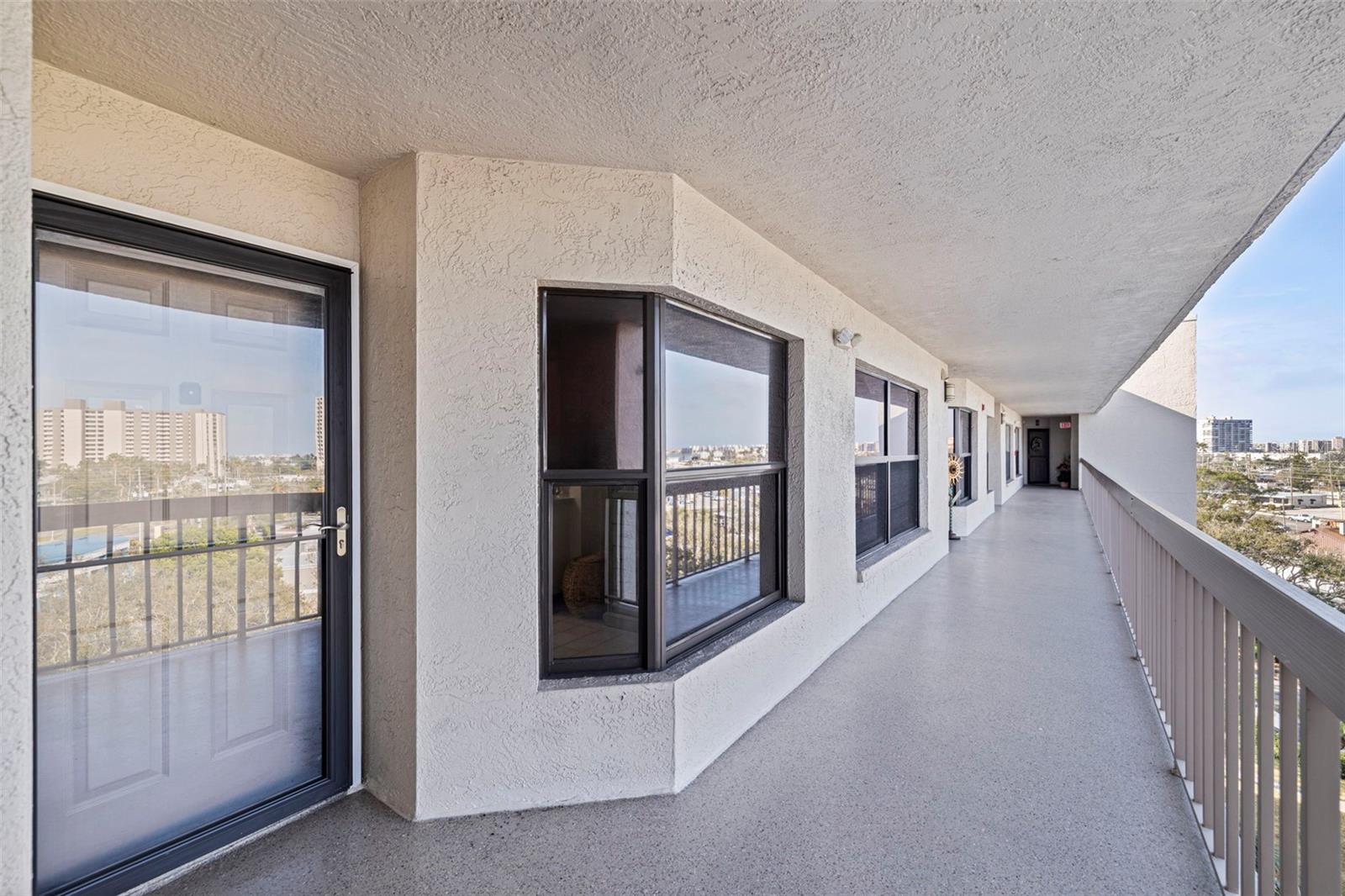 Image 40 of 44 For 1320 Pasadena Avenue S 605