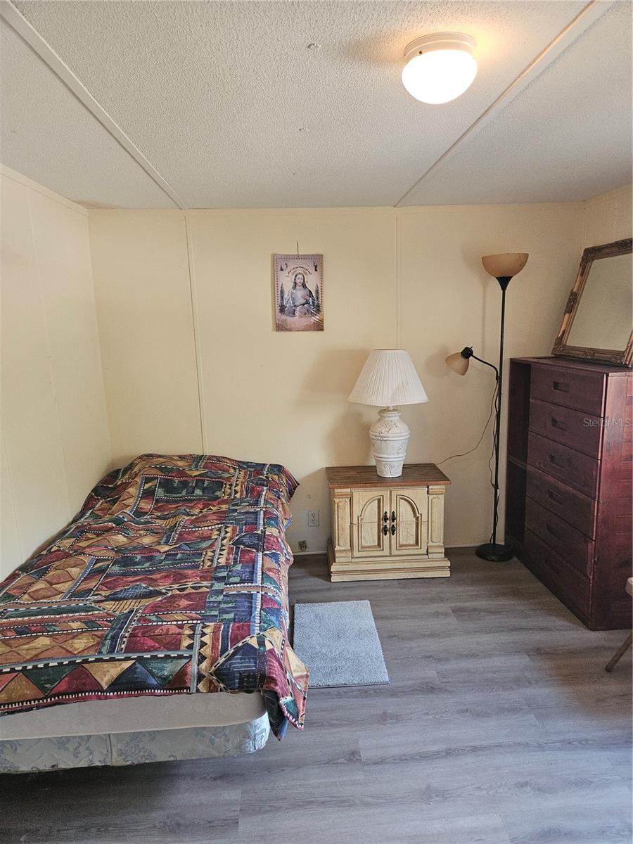 Image 5 of 5 For 11930 Caton Avenue