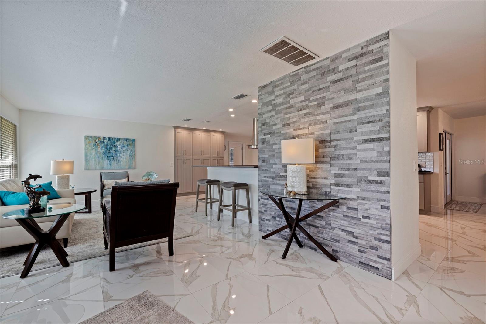 Image 9 of 46 For 153 58th Avenue S