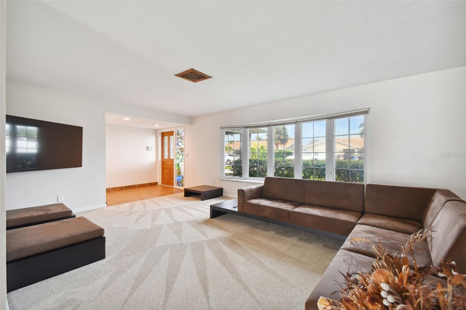 Image 18 of 81 For 4328 40th Street S