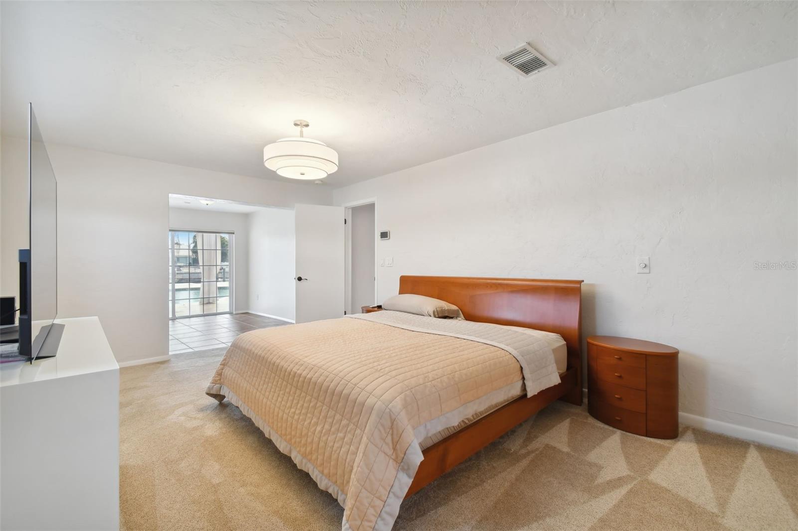 Image 24 of 81 For 4328 40th Street S