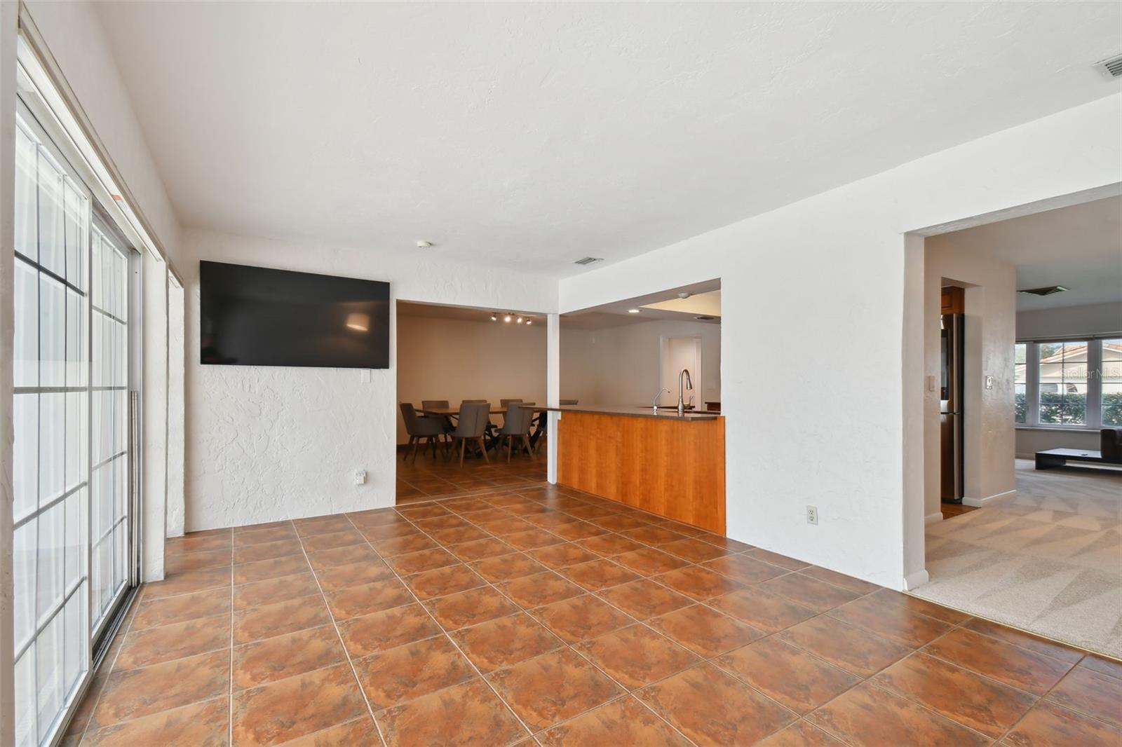 Image 43 of 81 For 4328 40th Street S