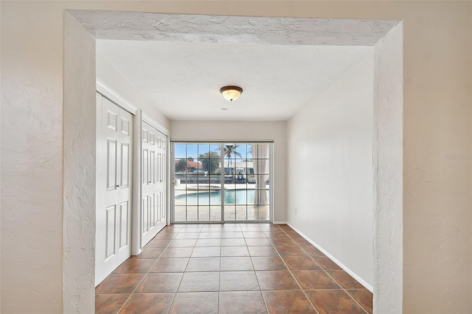 Image 44 of 81 For 4328 40th Street S