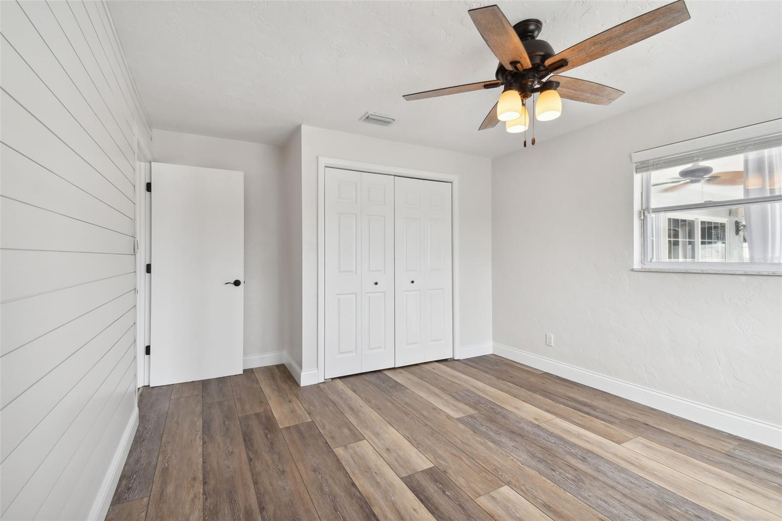 Image 49 of 81 For 4328 40th Street S