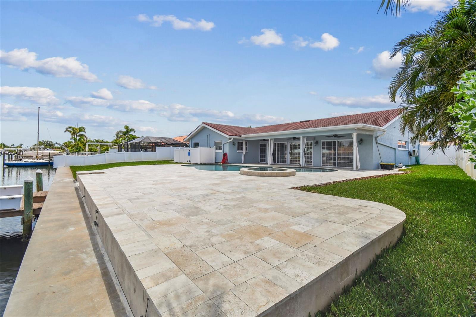 Image 64 of 81 For 4328 40th Street S