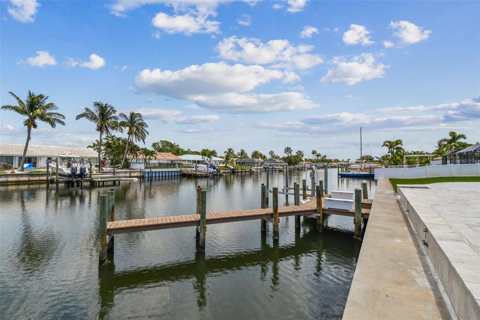 Image 65 of 81 For 4328 40th Street S