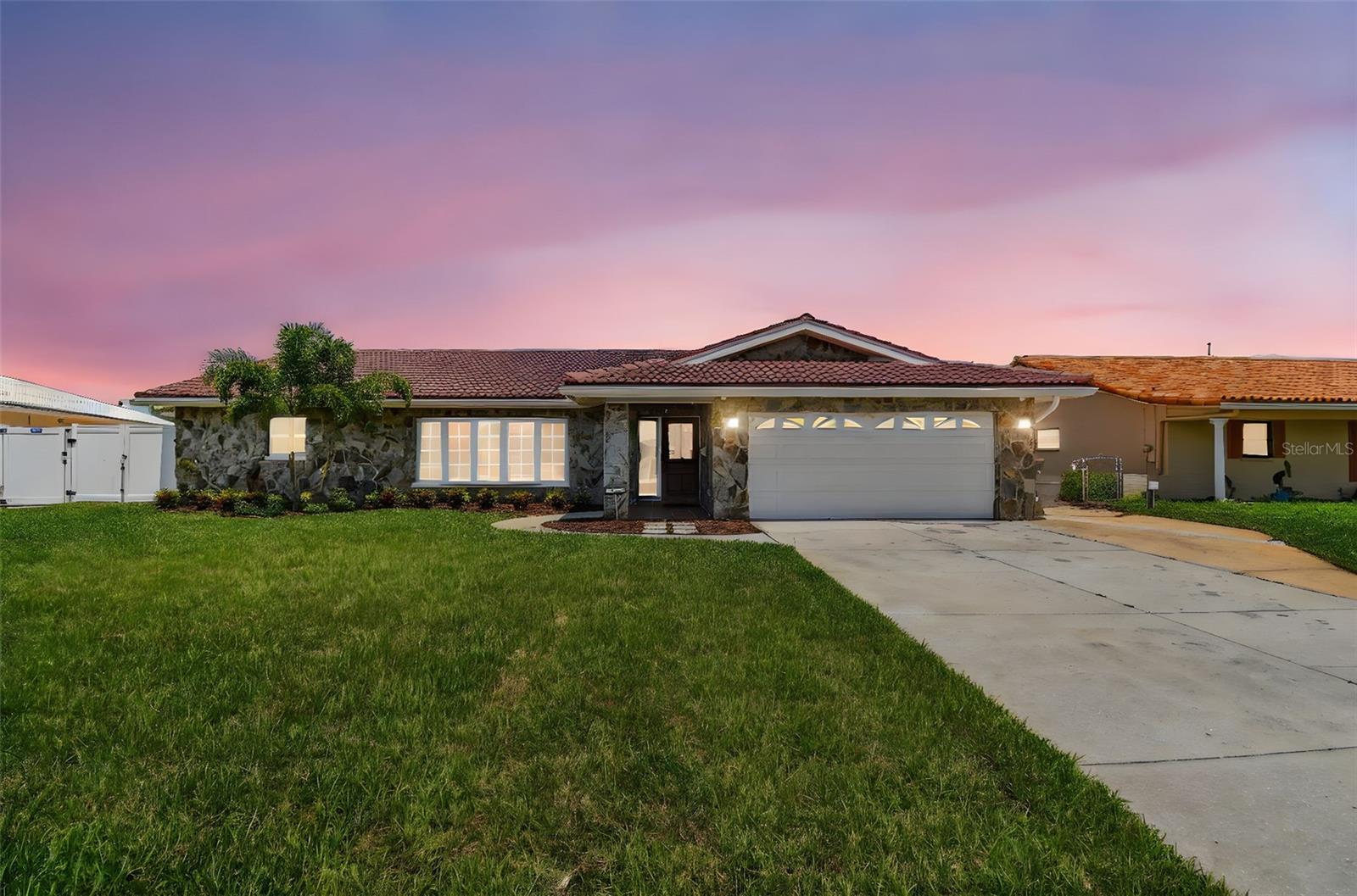 Image 78 of 81 For 4328 40th Street S