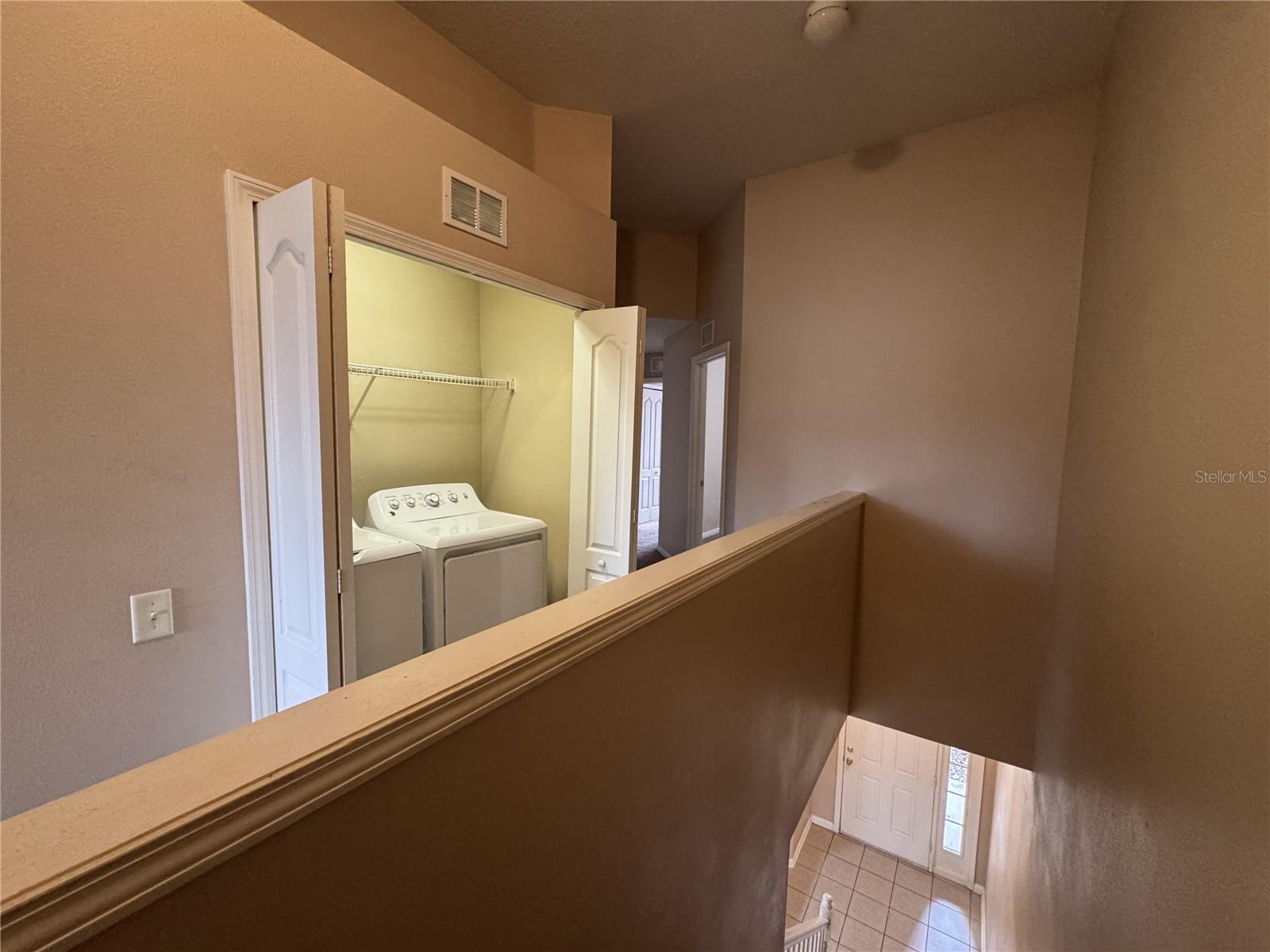 Listing photo id 9 for 2857 Conch Hollow Drive