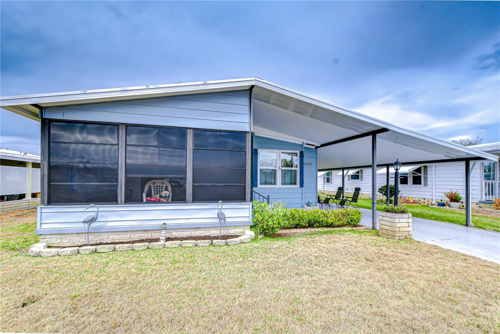 Image 22 of 81 For 35203 Makenzie Street