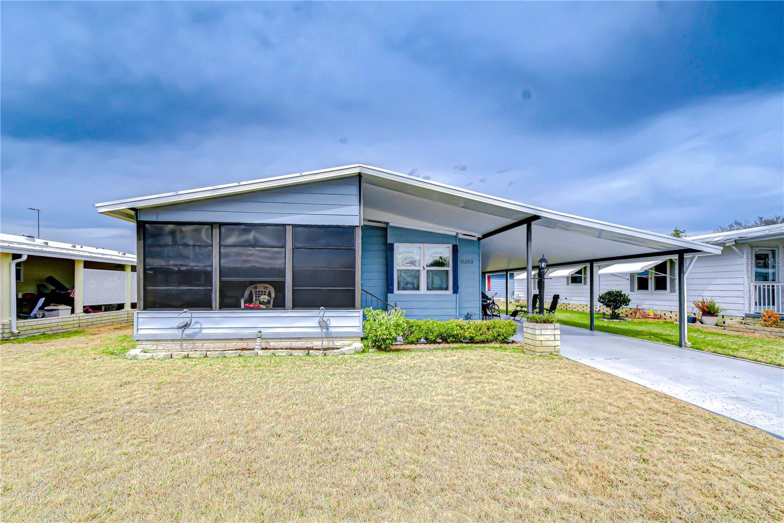 Image 24 of 81 For 35203 Makenzie Street