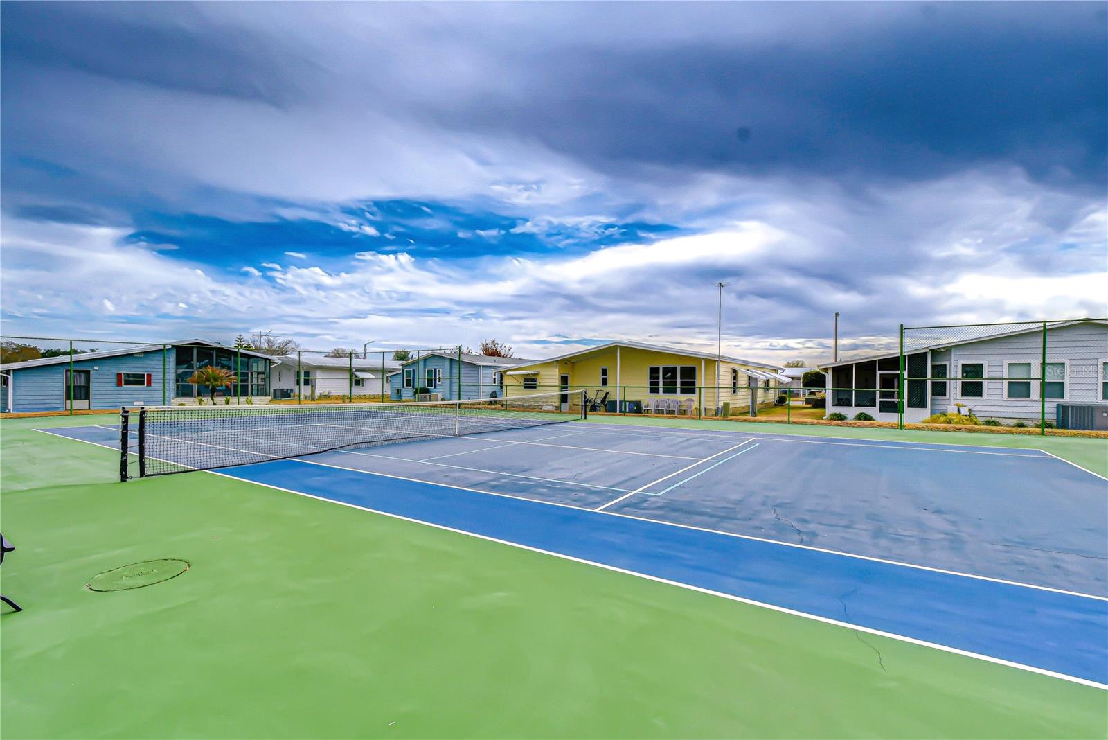 Image 28 of 81 For 35203 Makenzie Street