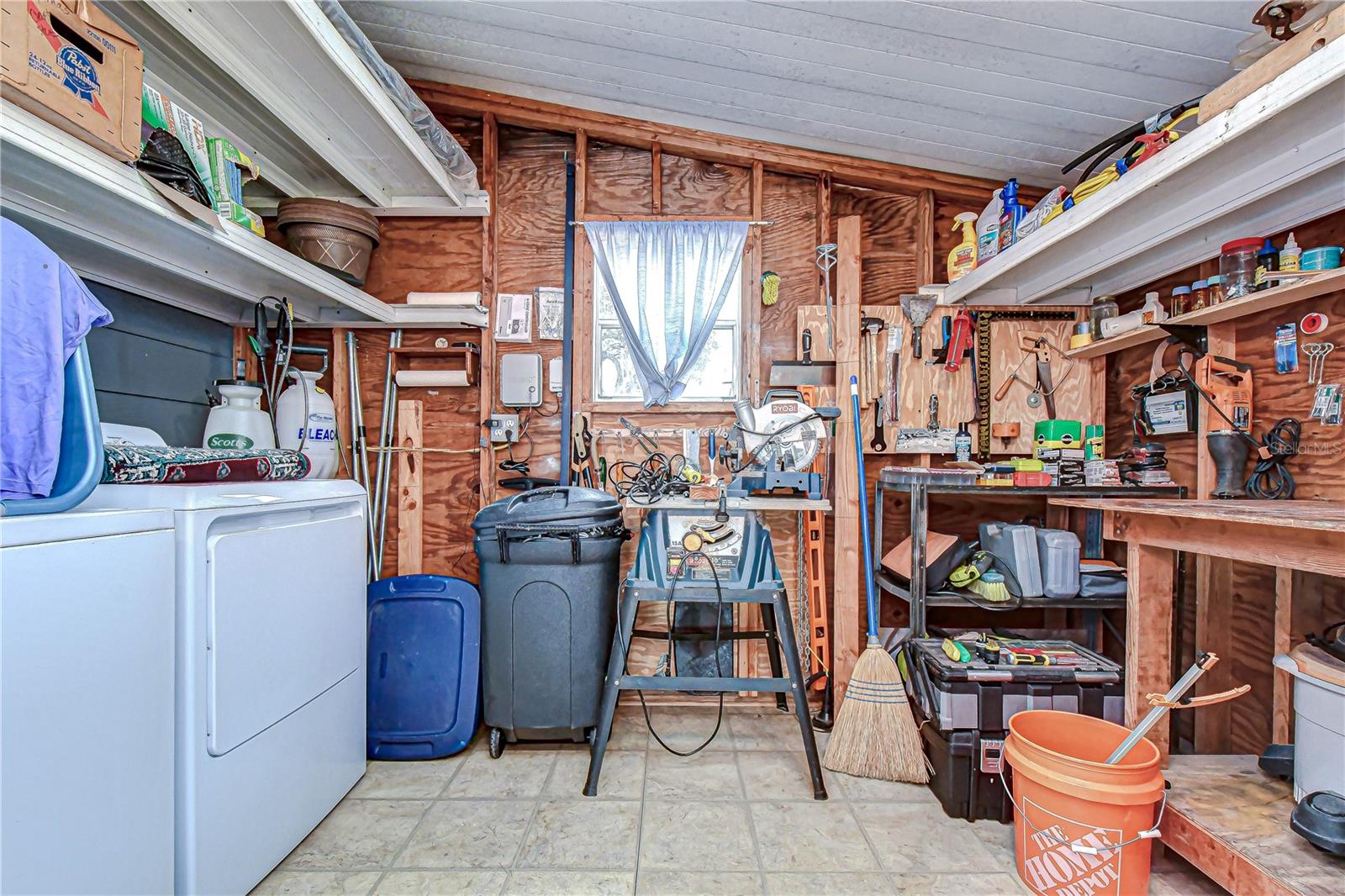 Image 33 of 81 For 35203 Makenzie Street