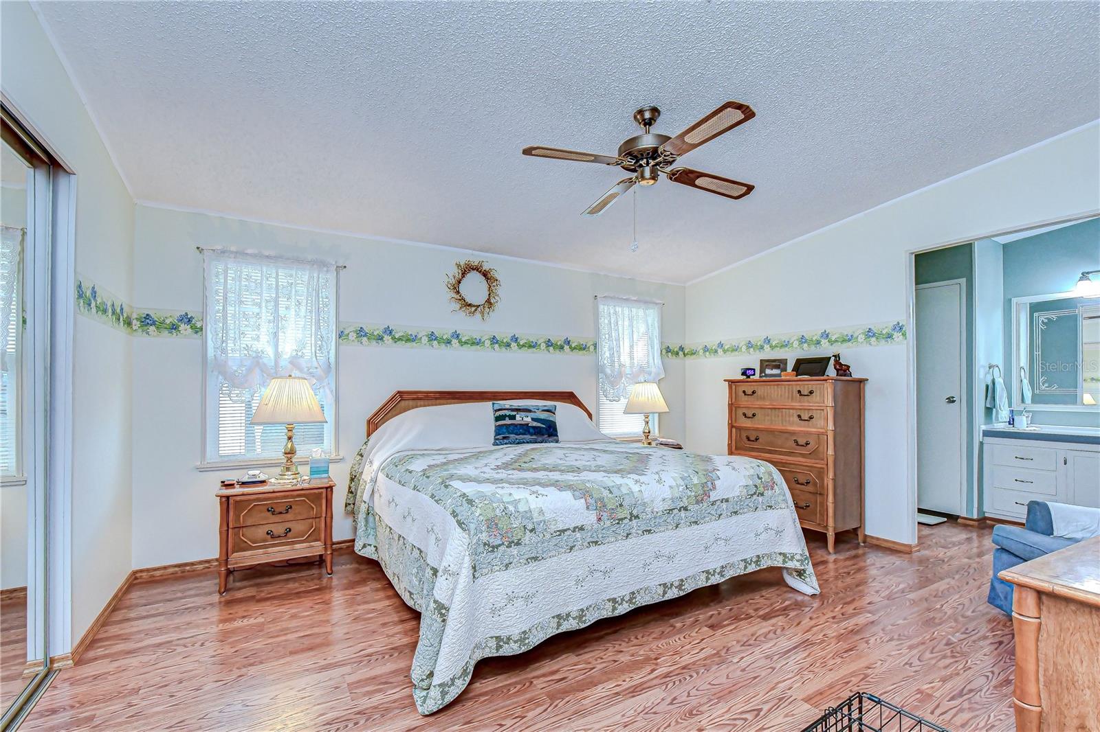 Image 43 of 81 For 35203 Makenzie Street