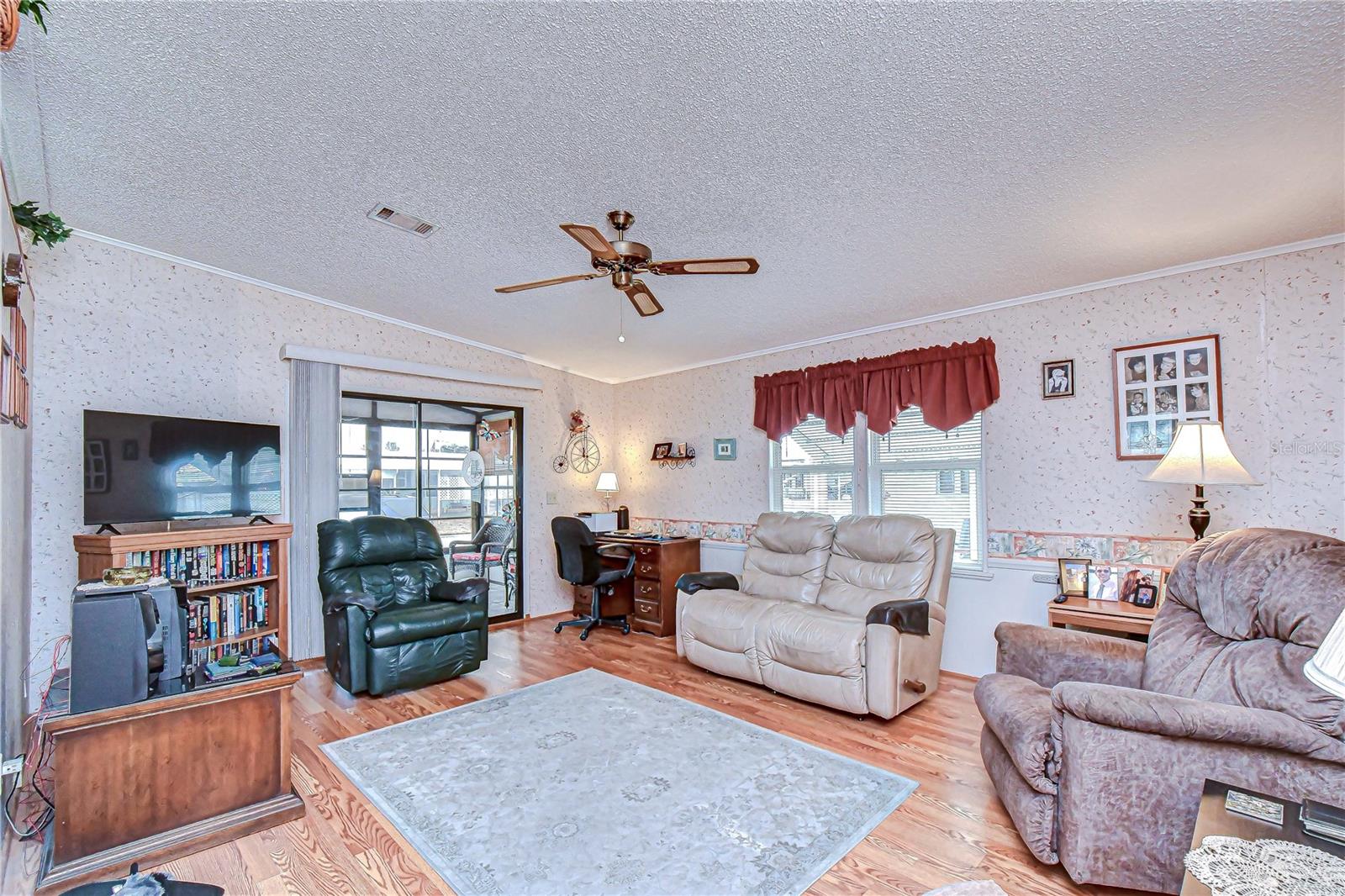 Image 55 of 81 For 35203 Makenzie Street