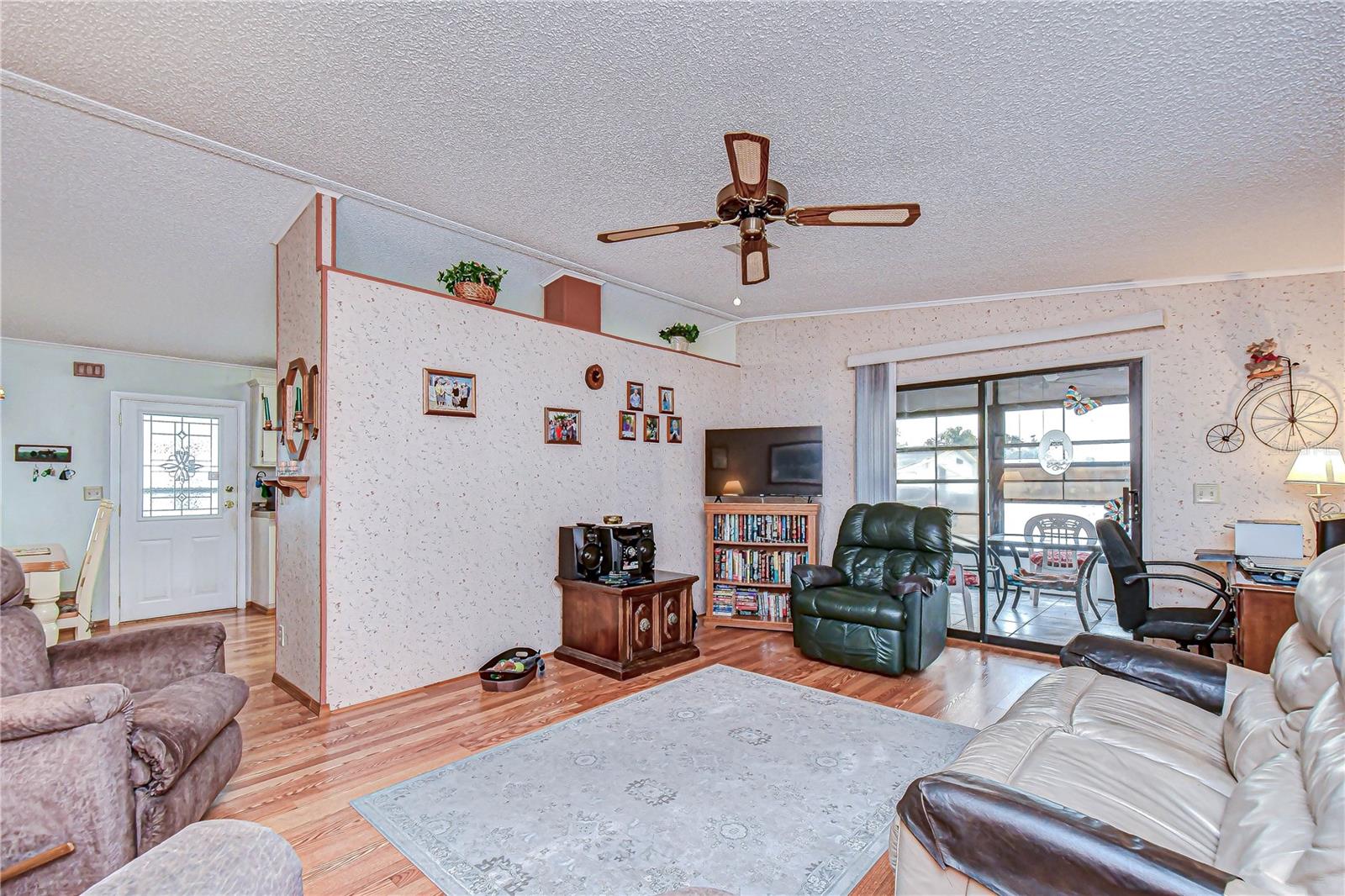 Image 59 of 81 For 35203 Makenzie Street