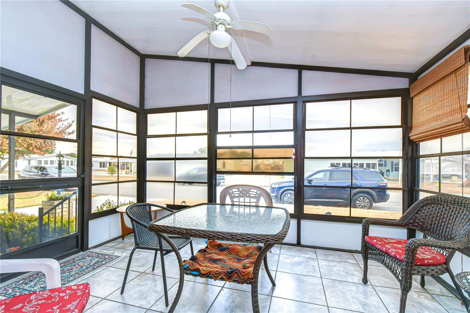 Image 60 of 81 For 35203 Makenzie Street