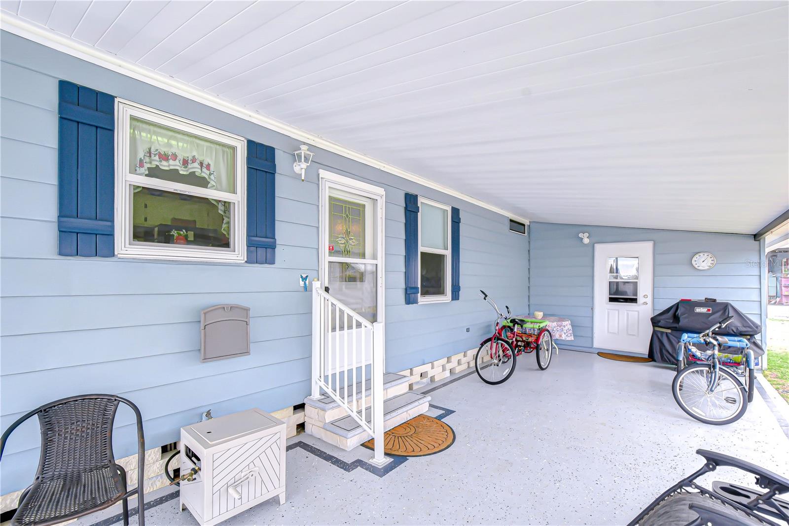 Image 7 of 81 For 35203 Makenzie Street