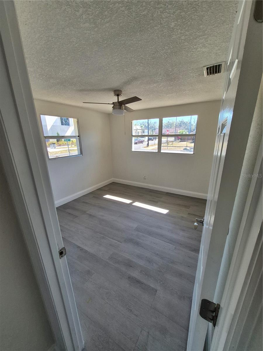 Image 13 of 23 For 3312 Ellicott Street