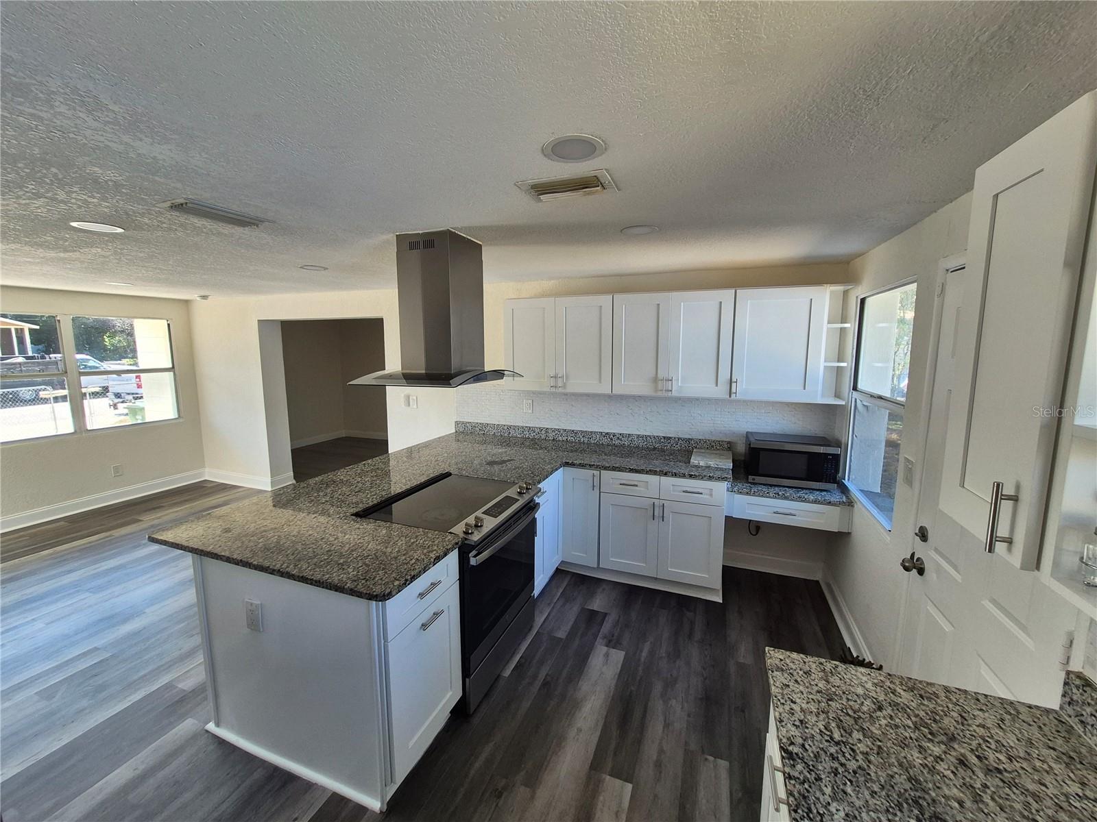 Image 5 of 23 For 3312 Ellicott Street