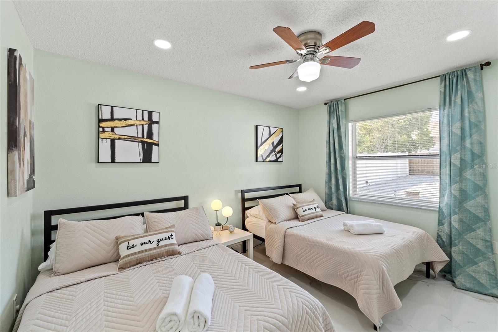 Image 12 of 24 For 439 Boyer Street