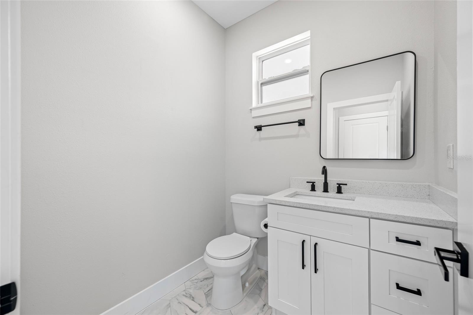 Image 10 of 32 For 6910 Dartmouth Avenue N