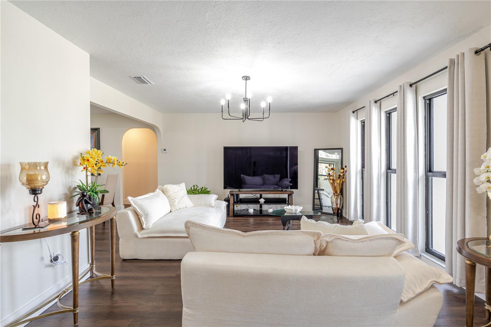 Image 13 of 39 For 4876 Shell Stream Boulevard