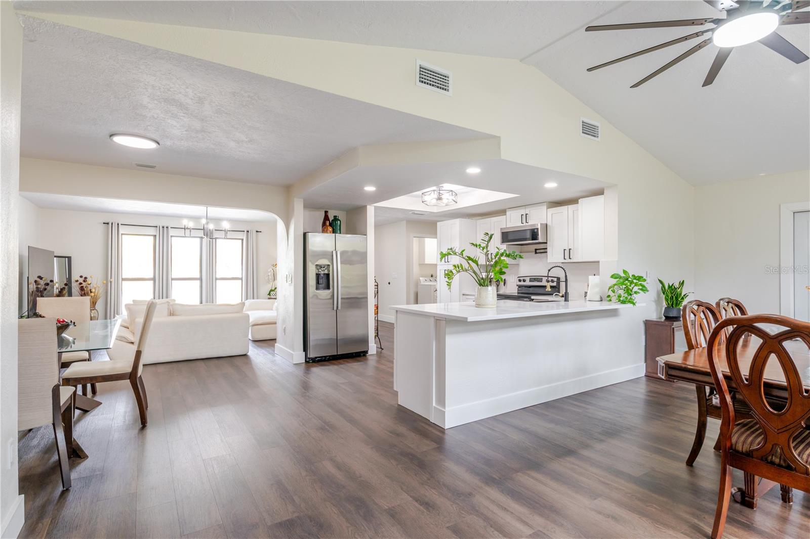 Image 21 of 39 For 4876 Shell Stream Boulevard