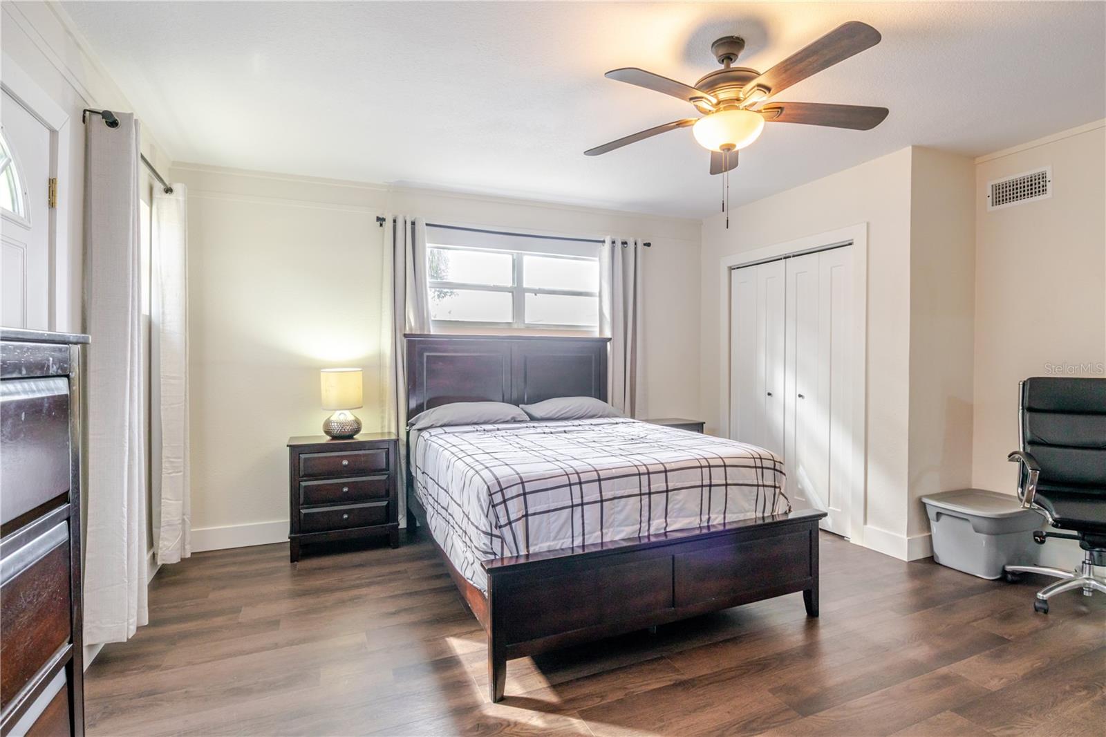 Image 27 of 39 For 4876 Shell Stream Boulevard