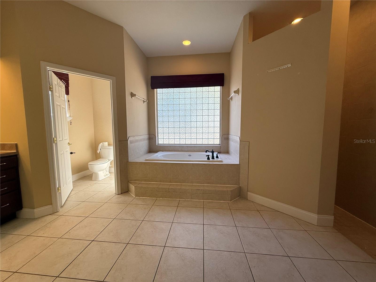 Image 10 of 25 For 4111 Mossy Oak Drive