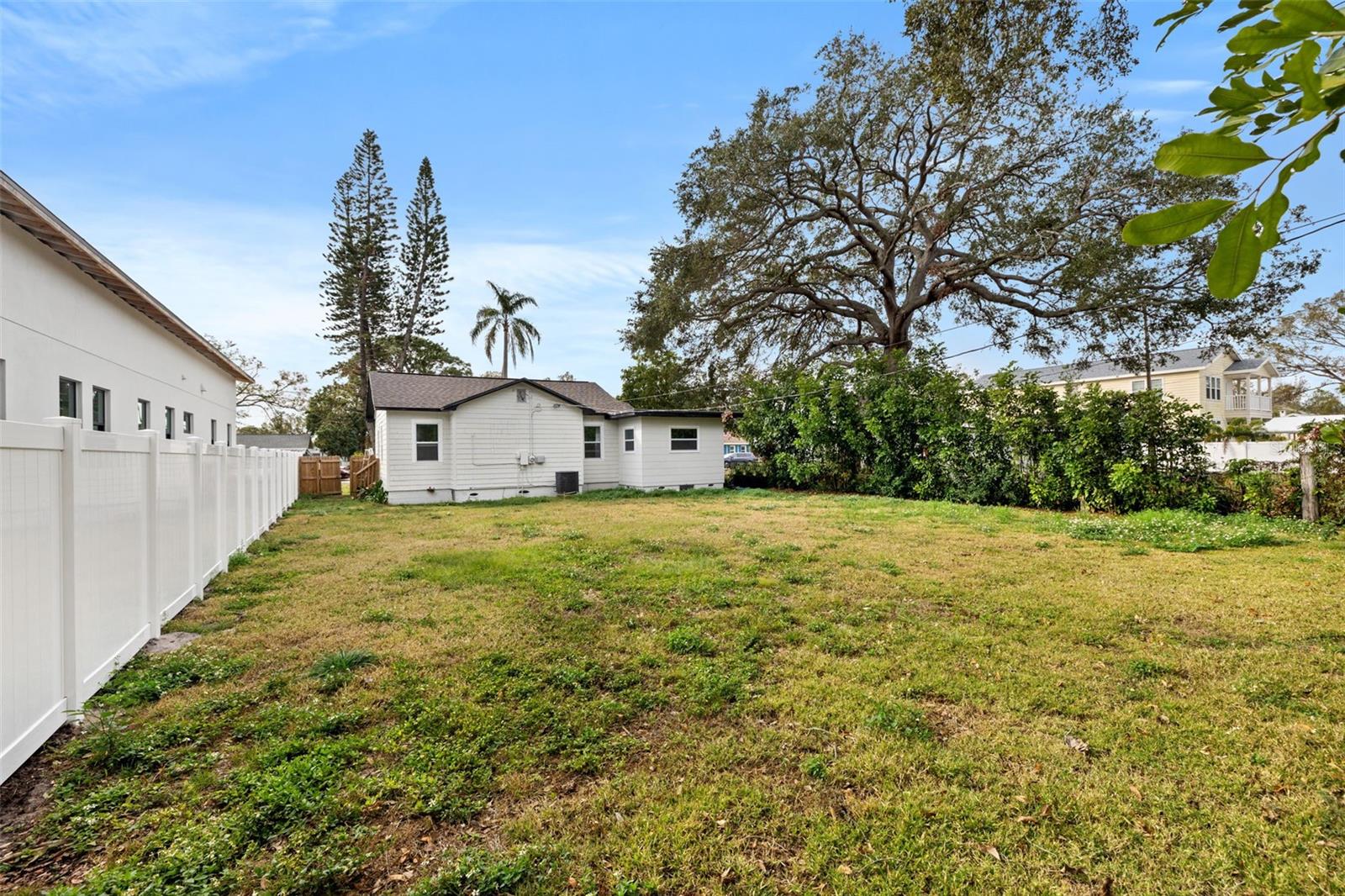 Image 24 of 27 For 3731 6th Avenue N