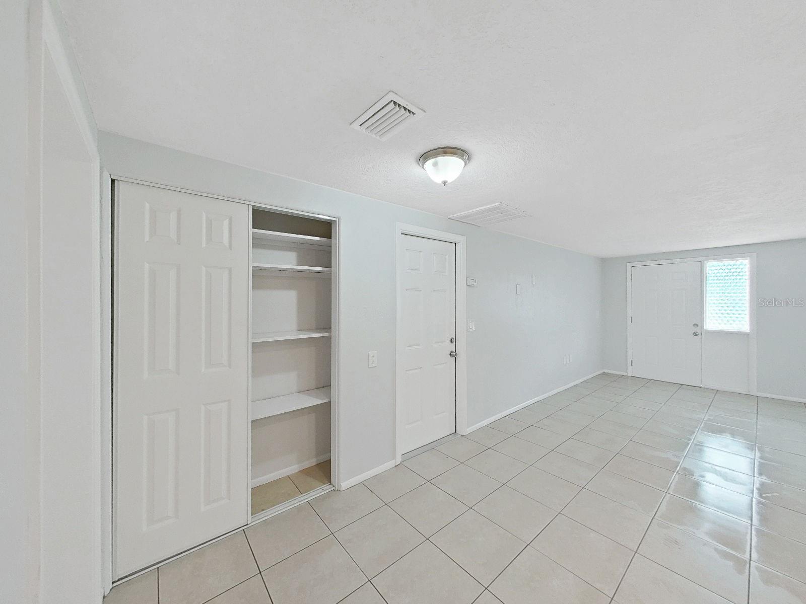 Image 11 of 36 For 5205 Drift Tide Drive