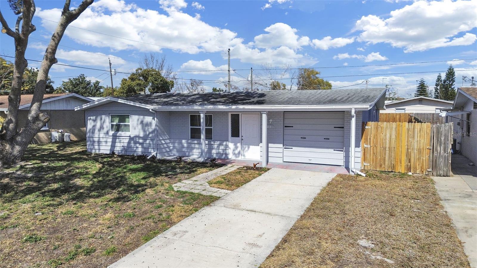 Image 2 of 36 For 5205 Drift Tide Drive