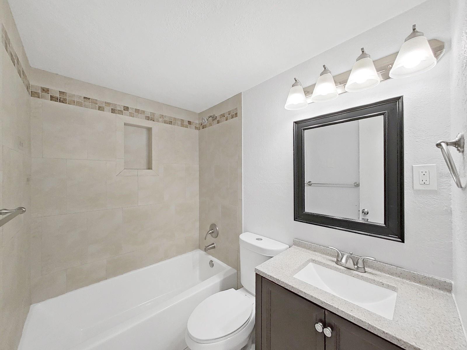 Image 25 of 36 For 5205 Drift Tide Drive