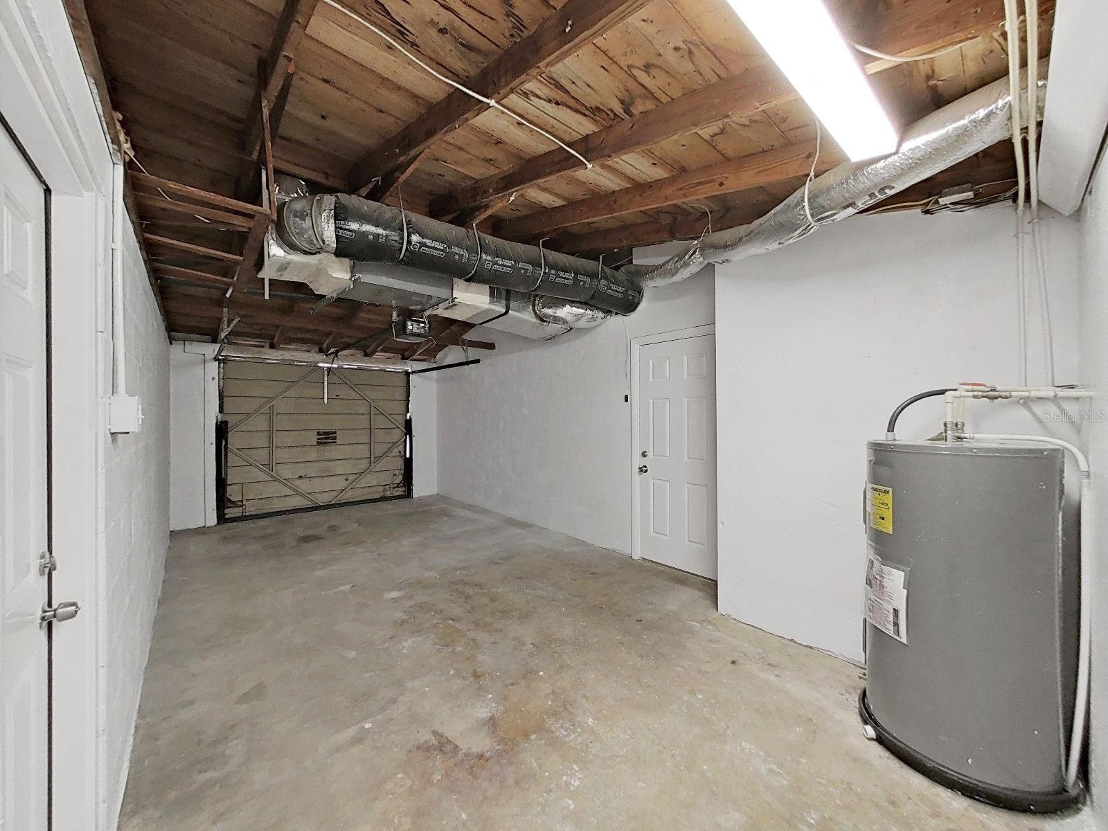 Image 28 of 36 For 5205 Drift Tide Drive