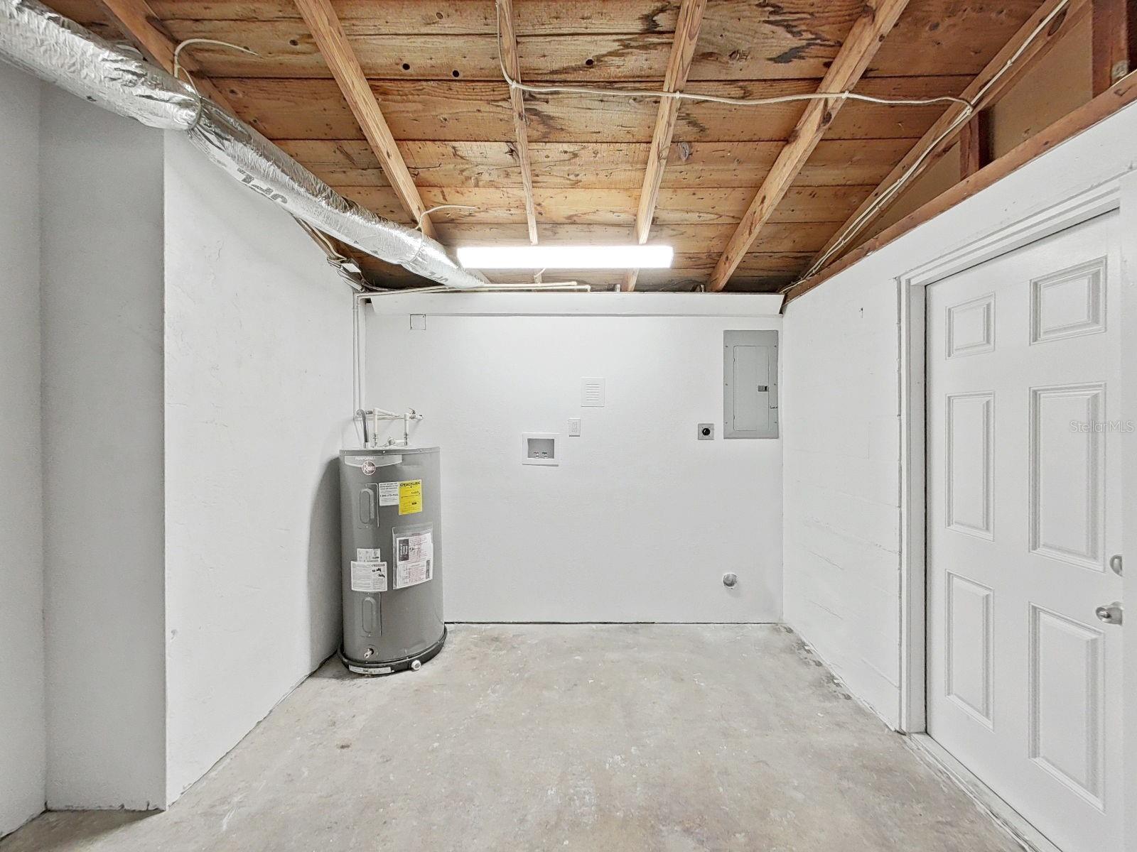 Image 29 of 36 For 5205 Drift Tide Drive