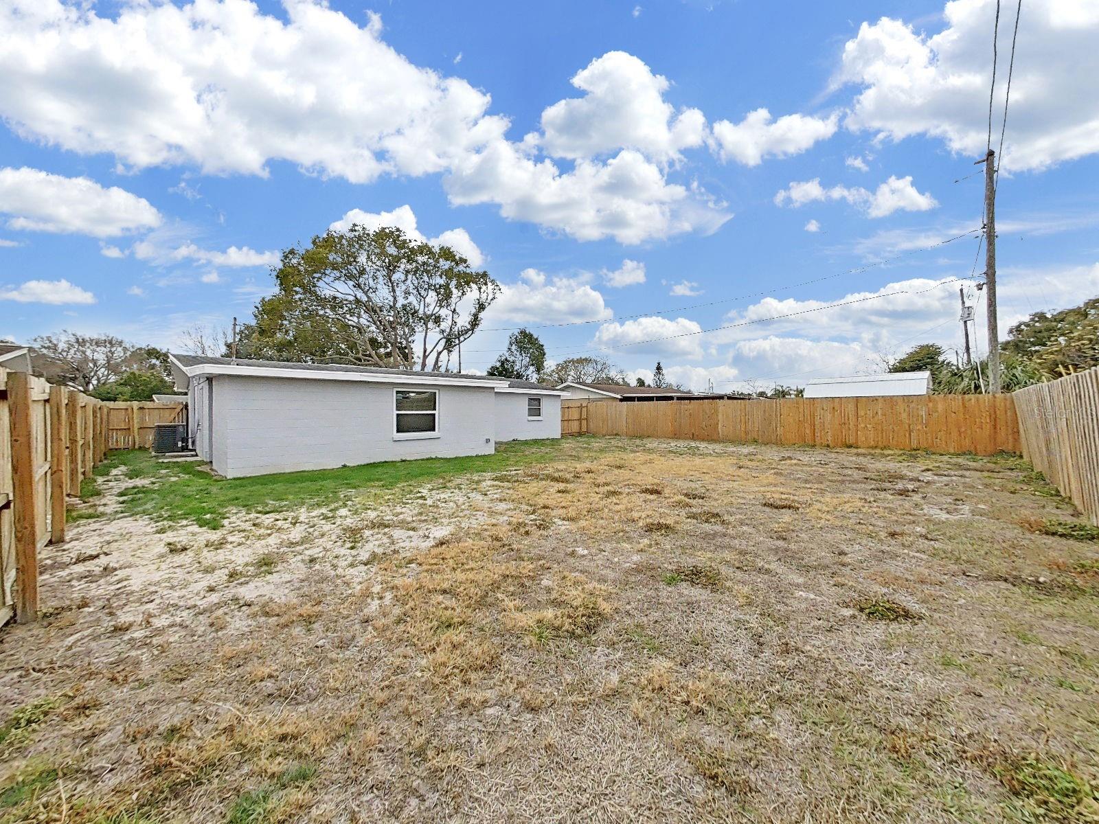 Image 30 of 36 For 5205 Drift Tide Drive