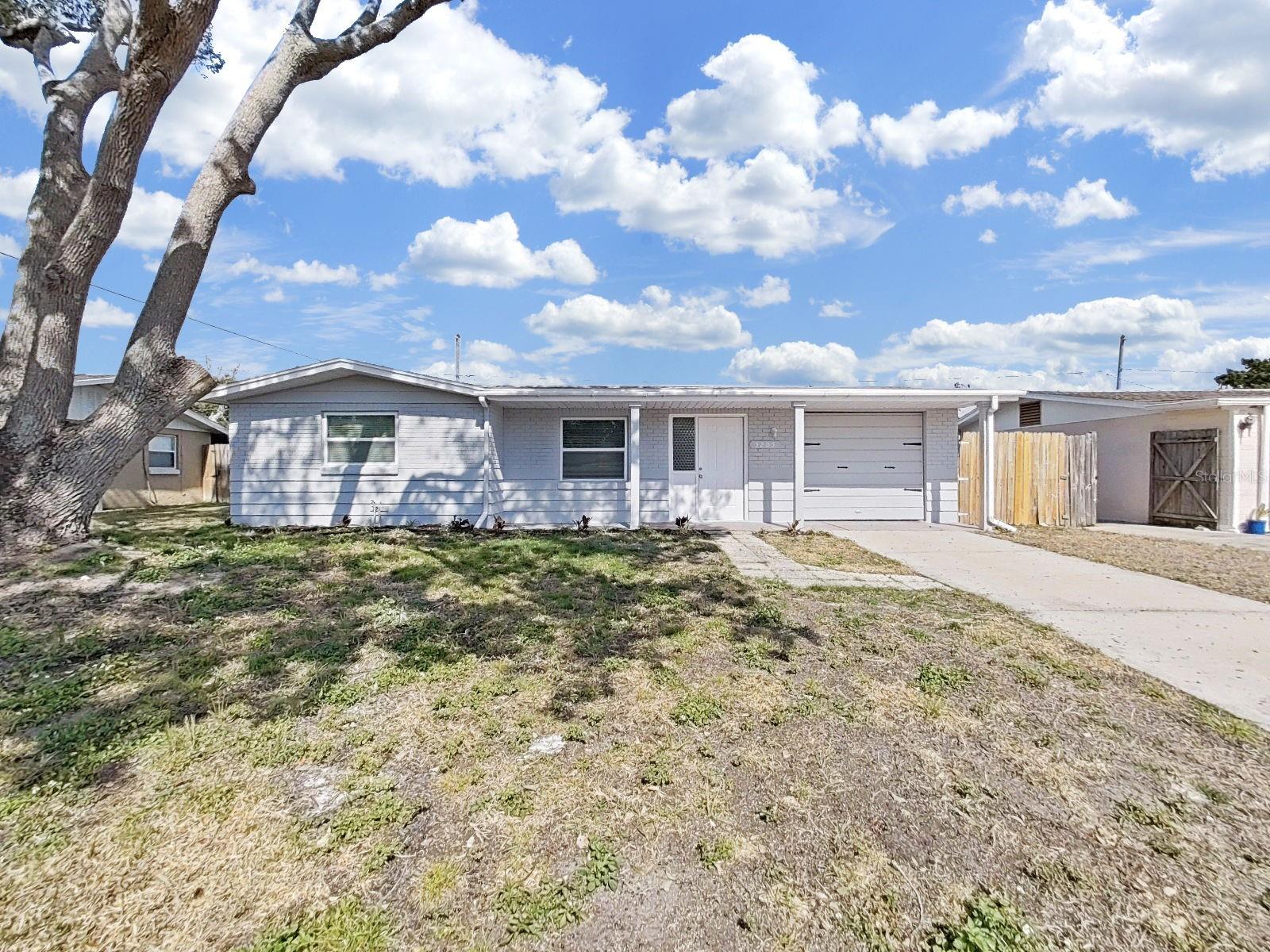 Image 35 of 36 For 5205 Drift Tide Drive