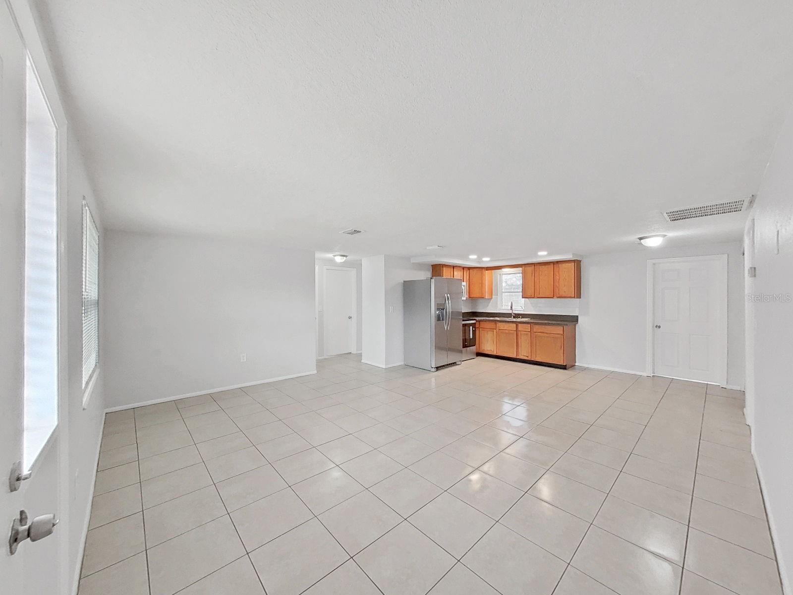 Image 6 of 36 For 5205 Drift Tide Drive