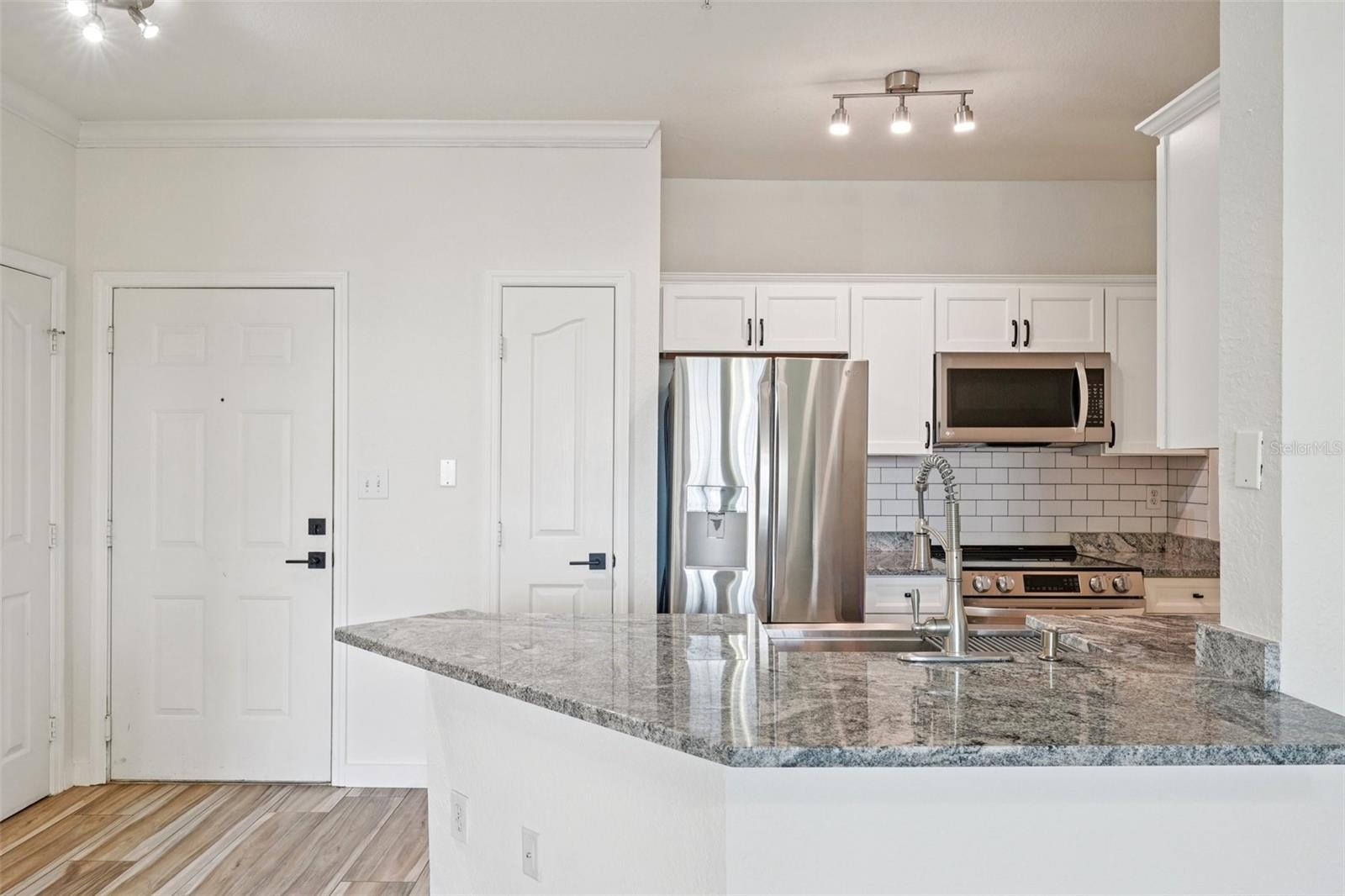 Image 11 of 78 For 5000 Culbreath Key Way 8-212