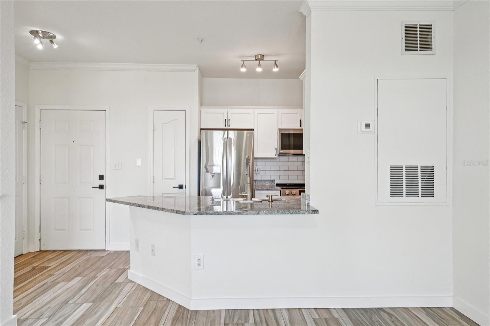 Image 18 of 78 For 5000 Culbreath Key Way 8-212