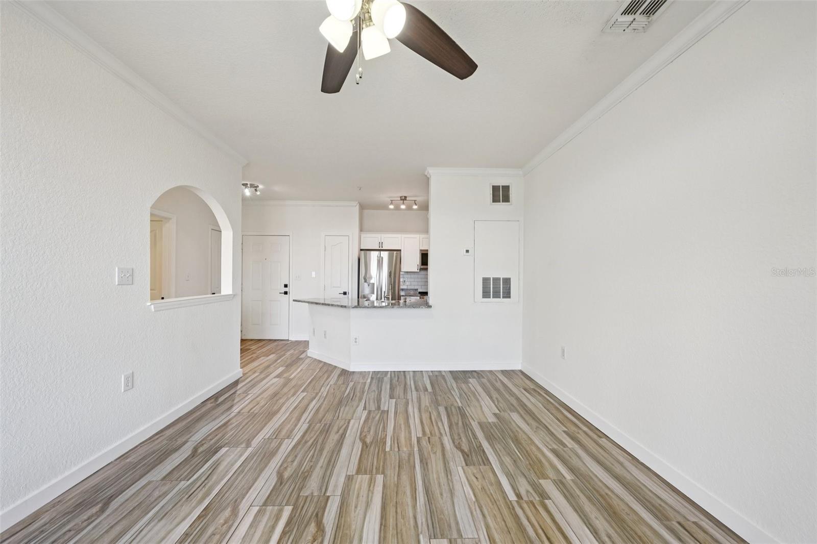 Image 23 of 78 For 5000 Culbreath Key Way 8-212