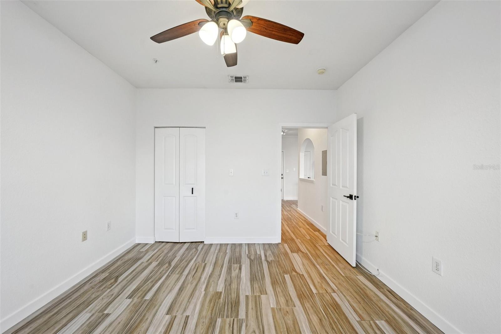 Image 33 of 78 For 5000 Culbreath Key Way 8-212