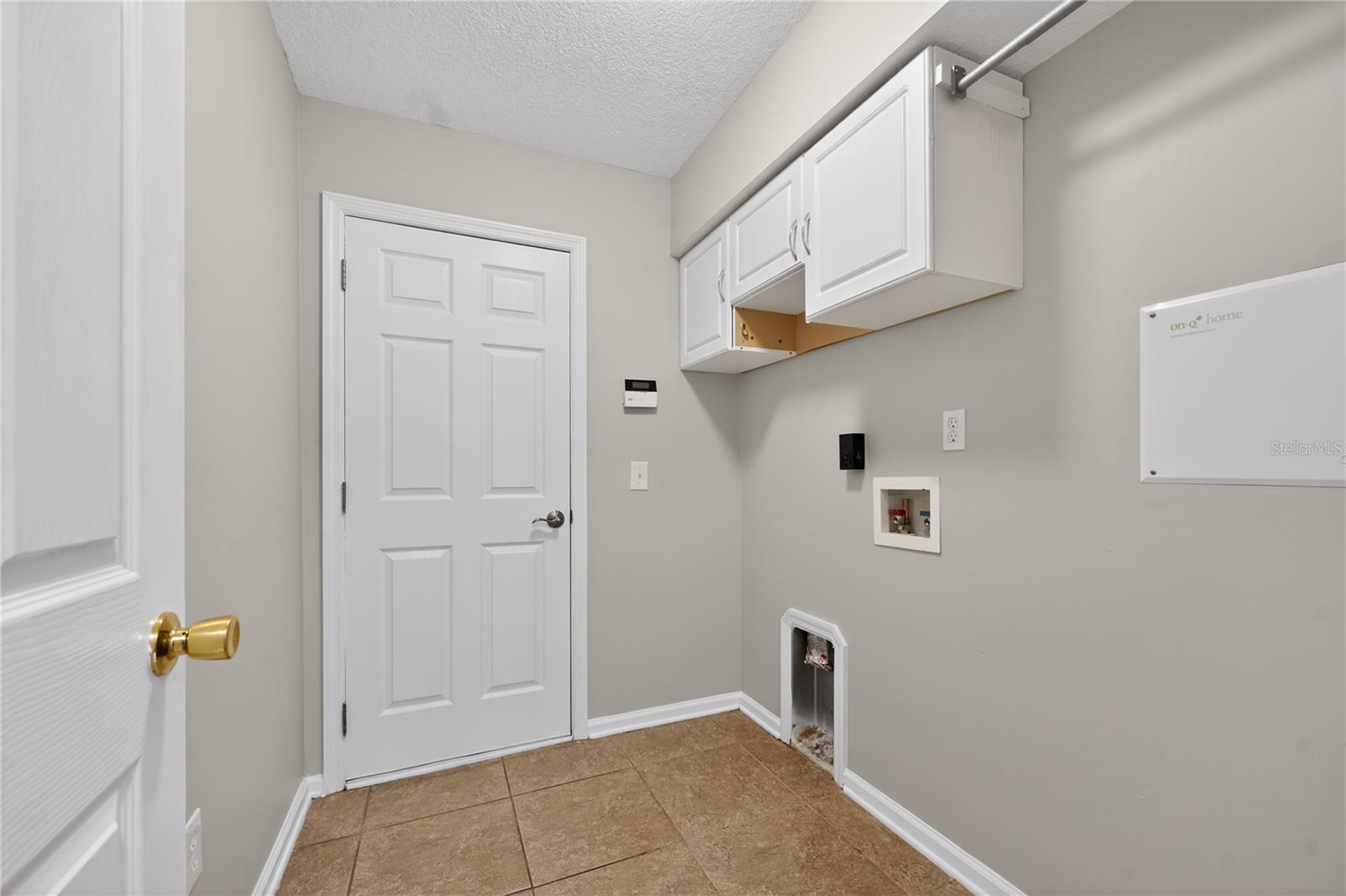 Image 13 of 36 For 14586 Zachary Drive E