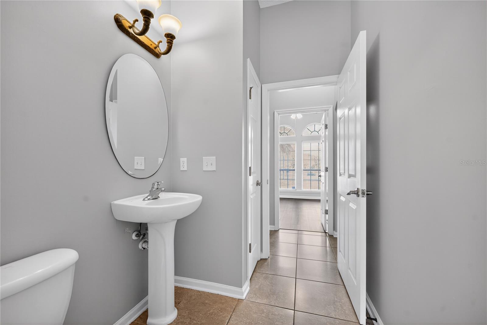 Image 33 of 36 For 14586 Zachary Drive E